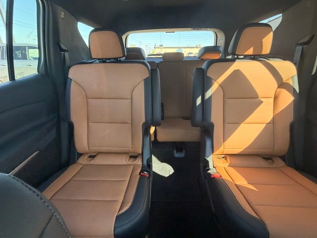 2027 Chevrolet Traverse Z71 - Photo 19