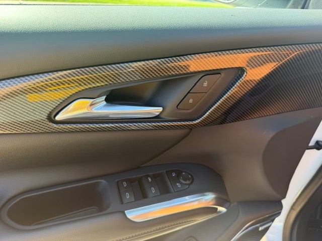 2027 Chevrolet Traverse Z71 - Photo 8