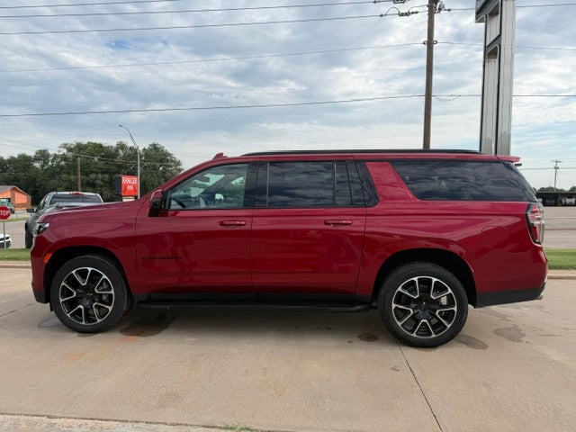 2022 Chevrolet Suburban RST