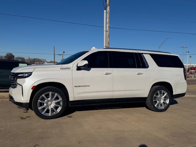 2022 Chevrolet Suburban High Country