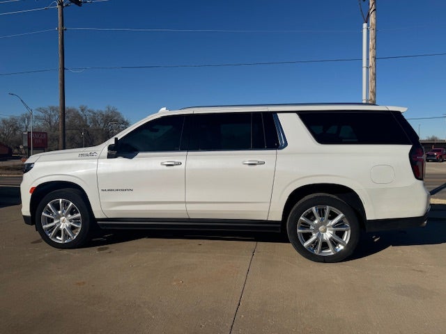 2022 Chevrolet Suburban High Country