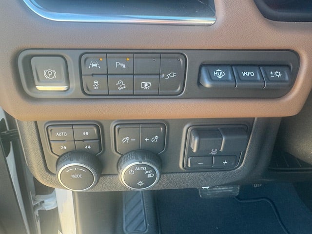 2022 Chevrolet Suburban High Country