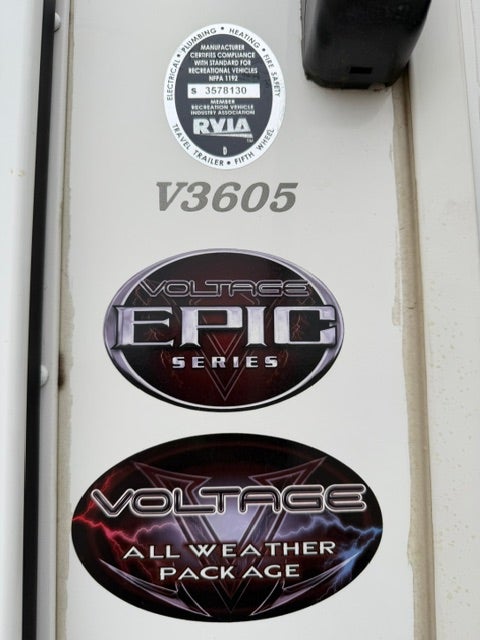 2015 KEYSTONE VOLTAGE Base