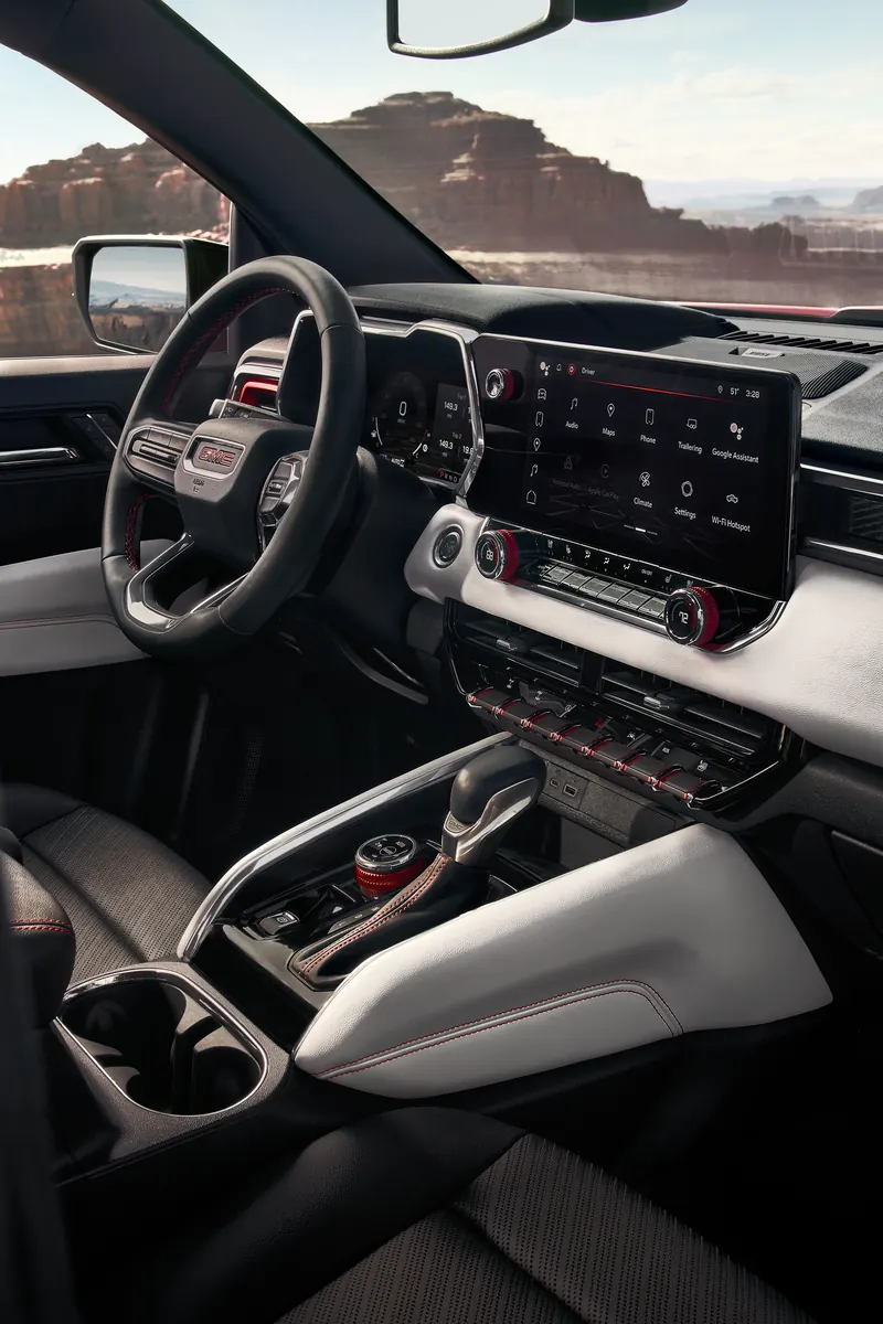 2026 GMC Canyon infotainment system at Croft Country Chevrolet in Alva OK